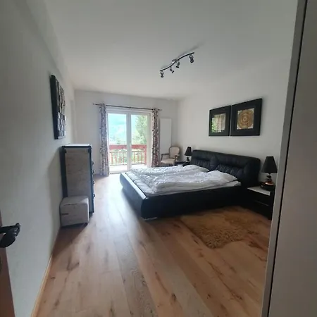 Mit Jacuzzi Und Wellnessraum Mit Direkter Blick Auf Dem Appartement